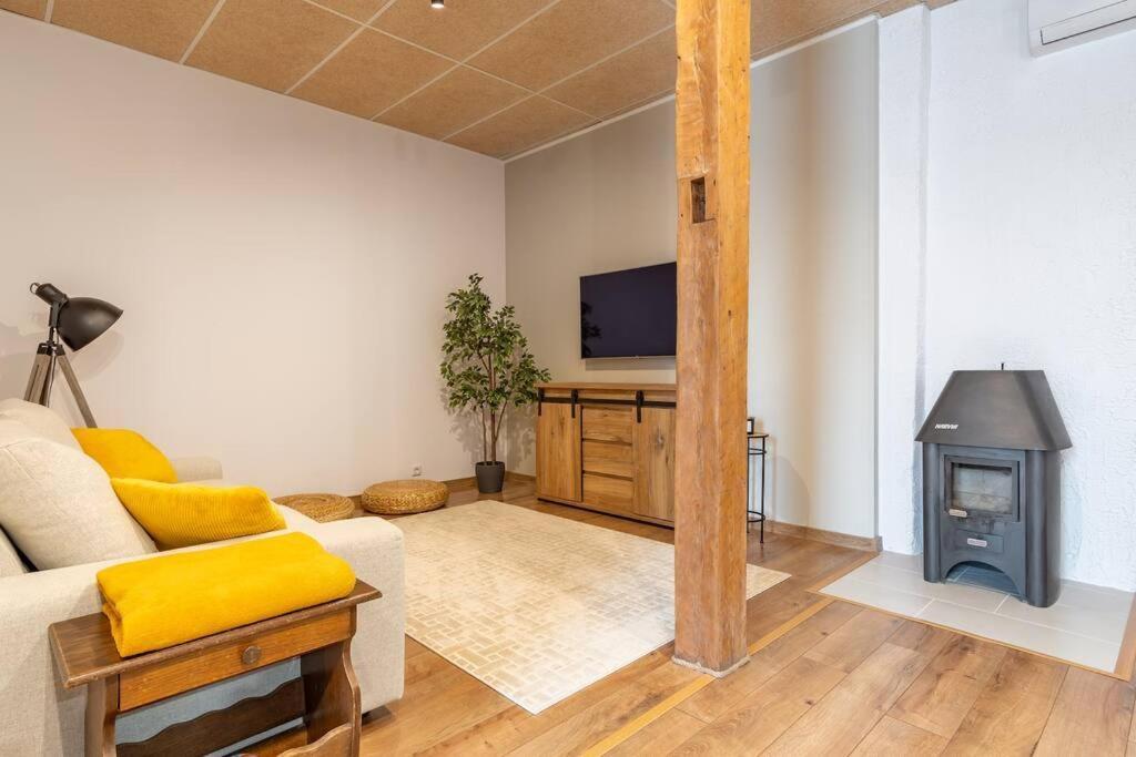 Sepa Shack - Newly Renovated With Sauna Apartment Parnu